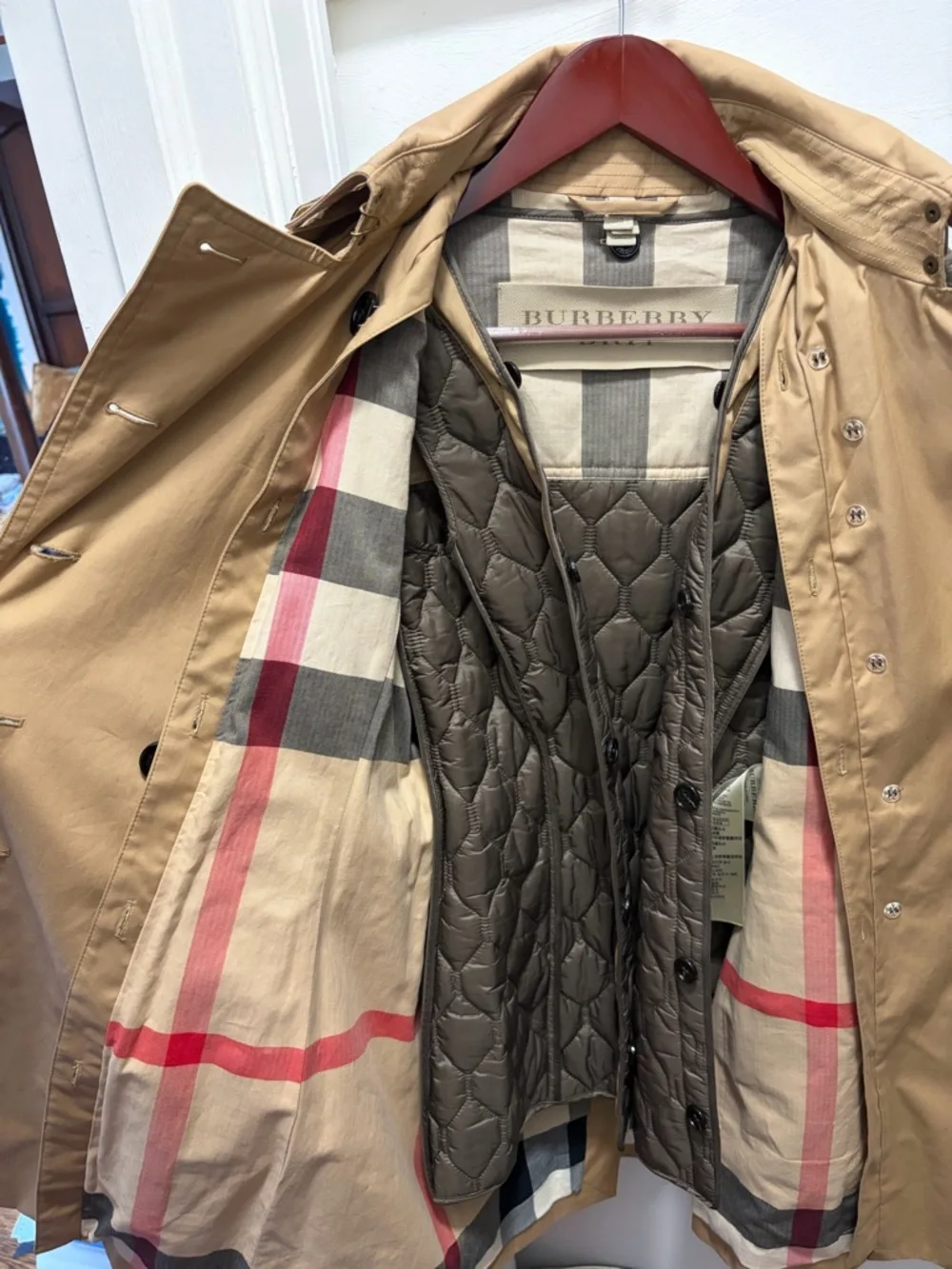 Burberry Tan/Camel Double-Breasted Trench Coat with Detachable Hood and Lining - Picture 7 of 12